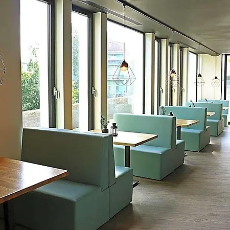 Molo Hotell 3*