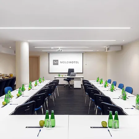 Molo Hotell 3*